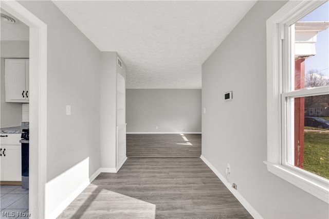 2521 Greenvale Road, Cleveland, OH 44121