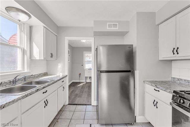 2521 Greenvale Road, Cleveland, OH 44121