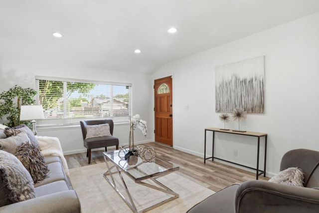 2948 Moss Point Drive, San Jose, CA 95127