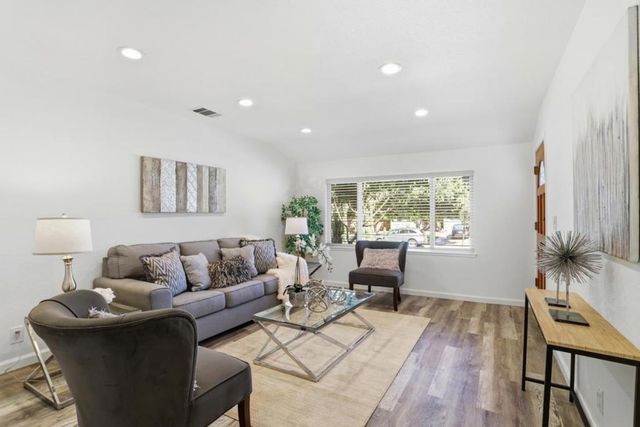 2948 Moss Point Drive, San Jose, CA 95127