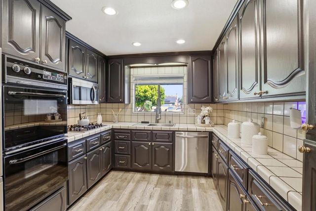 2948 Moss Point Drive, San Jose, CA 95127