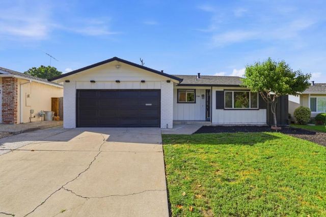 2948 Moss Point Drive, San Jose, CA 95127