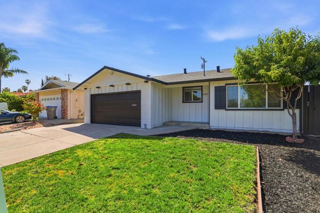 2948 Moss Point Drive, San Jose, CA 95127