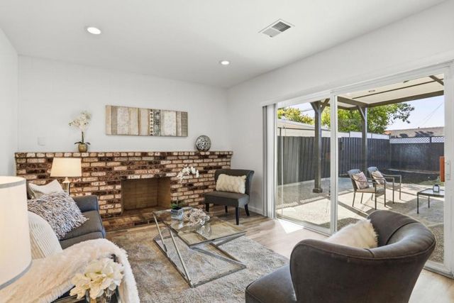 2948 Moss Point Drive, San Jose, CA 95127