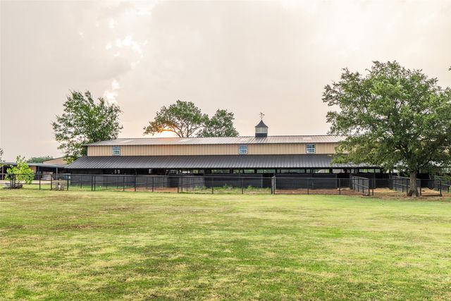 9940 Cole Road, Pilot Point, TX 76258