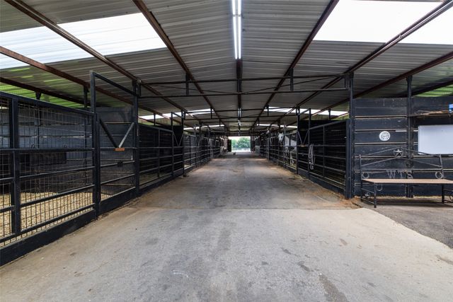 9940 Cole Road, Pilot Point, TX 76258