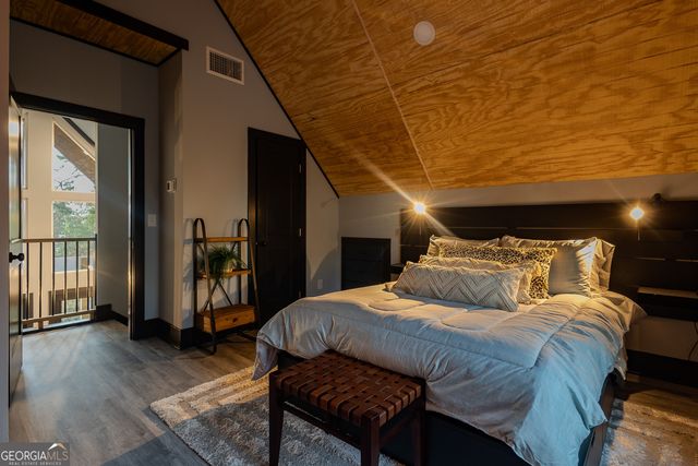 84 Ridge Line Trail, Ellijay, GA 30540