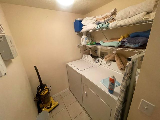 712 VILLA Circle, Boynton Beach, FL 33435