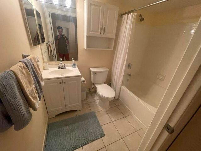 712 VILLA Circle, Boynton Beach, FL 33435