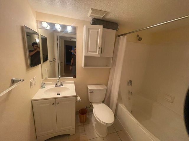712 VILLA Circle, Boynton Beach, FL 33435