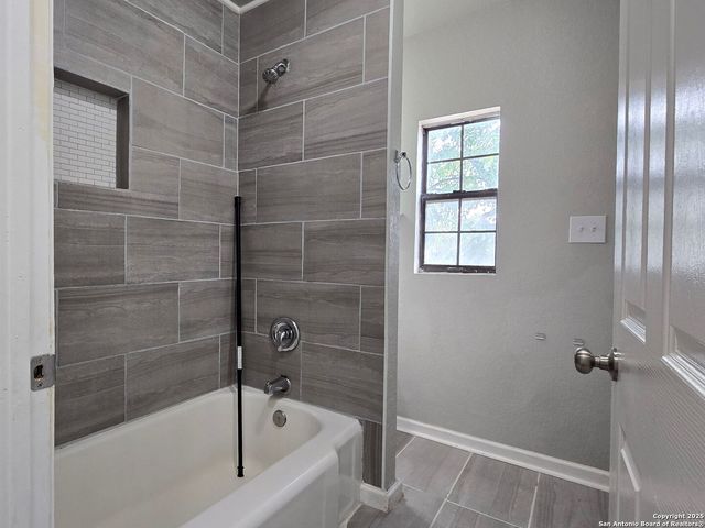 2815 S Pine, San Antonio, TX 78210