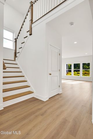 31 Indigo Court, Bethlehem, NY 12158