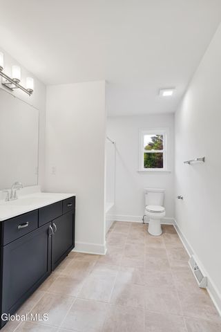 31 Indigo Court, Bethlehem, NY 12158