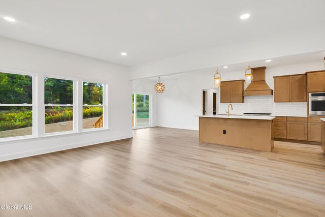 31 Indigo Court, Bethlehem, NY 12158