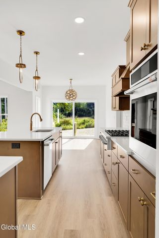31 Indigo Court, Bethlehem, NY 12158