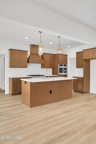 31 Indigo Court, Bethlehem, NY 12158
