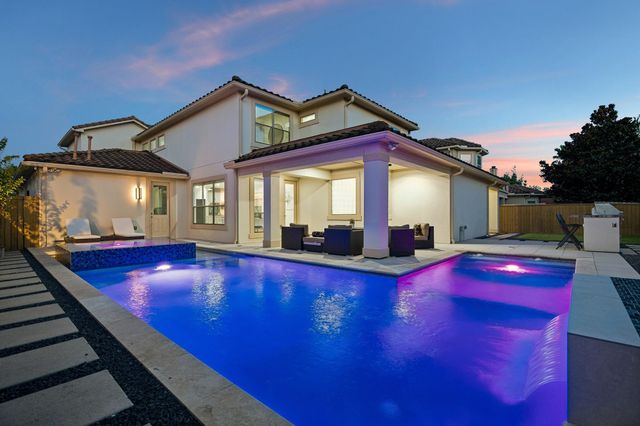 1910 Mystic Arbor Lane, Houston, TX 77077