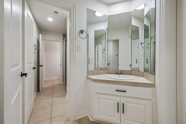 1910 Mystic Arbor Lane, Houston, TX 77077