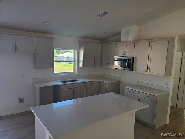 37 N Independence Highway, Inverness, FL 34453