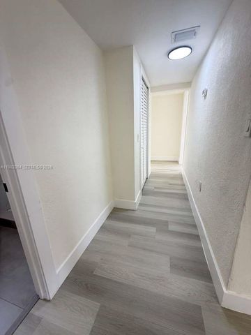 3515 NW 213th St, Miami Gardens, FL 33056