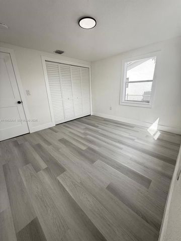 3515 NW 213th St, Miami Gardens, FL 33056