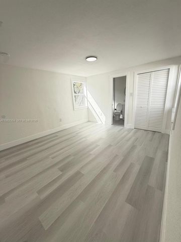 3515 NW 213th St, Miami Gardens, FL 33056