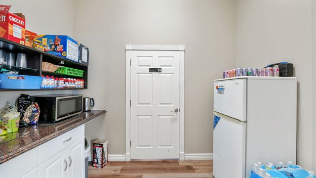 891 W BAXTER DR, South Jordan, UT 84095