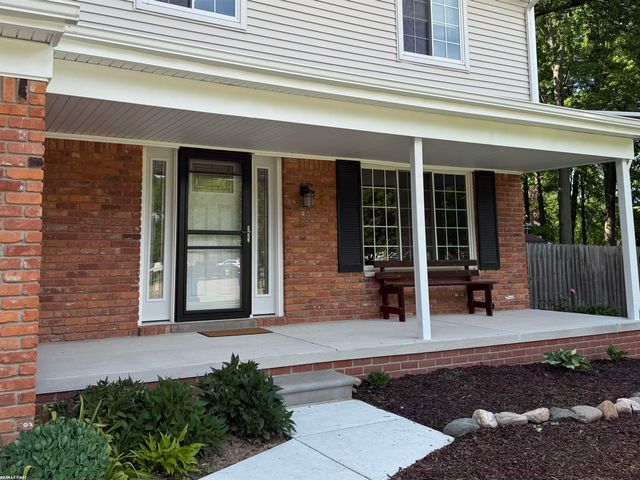33043 Shagbark Circle, Chesterfield Twp, MI 48047