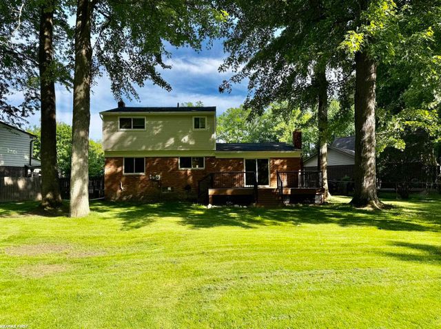 33043 Shagbark Circle, Chesterfield Twp, MI 48047