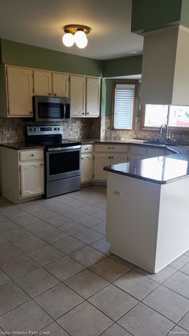 33842 Morningside, Fraser, MI 48026