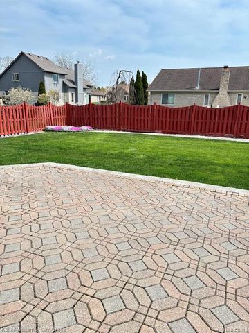 33842 Morningside, Fraser, MI 48026