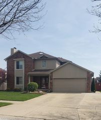 33842 Morningside, Fraser, MI 48026