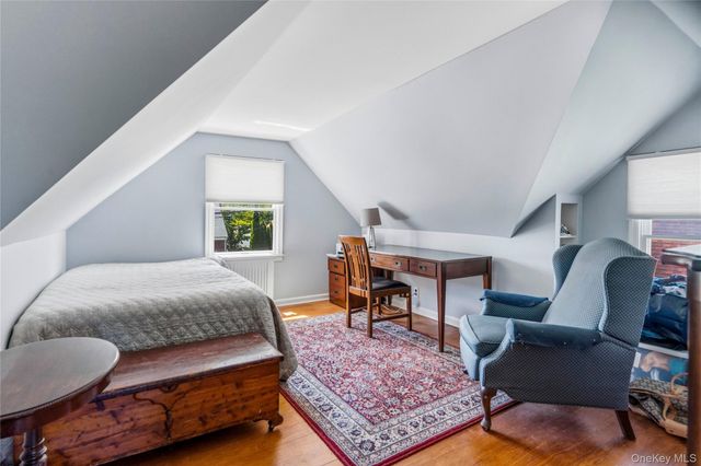 1032 N 6th Street, New Hyde Park, NY 11040