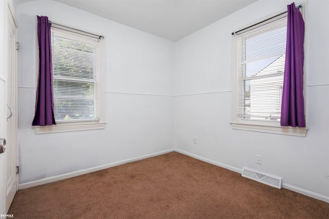22012 Grand Lake Street, Saint Clair Shores, MI 48080