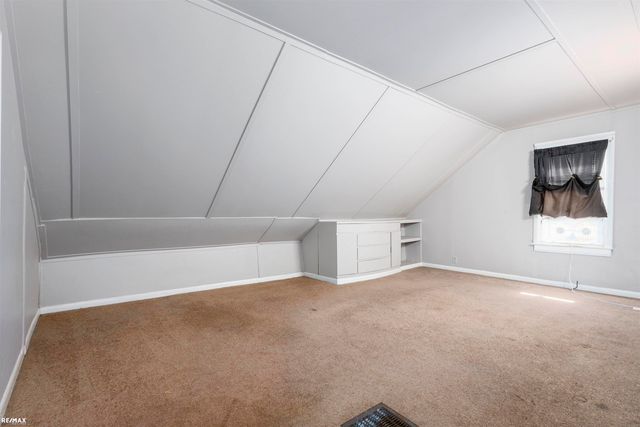 22012 Grand Lake Street, Saint Clair Shores, MI 48080