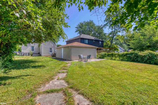 22012 Grand Lake Street, Saint Clair Shores, MI 48080