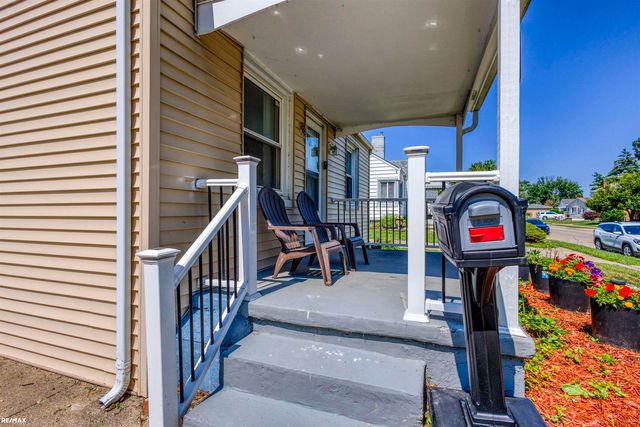 22012 Grand Lake Street, Saint Clair Shores, MI 48080