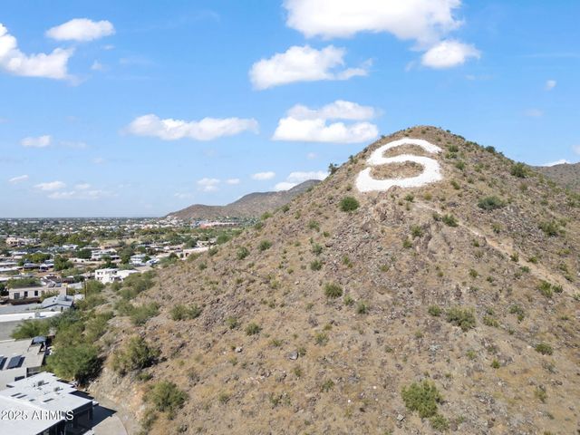 306 W CAMINO Vista, Phoenix, AZ 85021