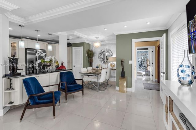 17932 NW 78th Ave, Hialeah, FL 33015