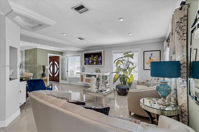 17932 NW 78th Ave, Hialeah, FL 33015