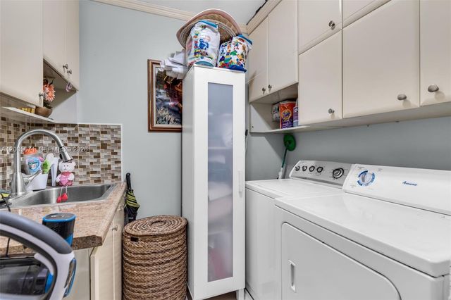 17932 NW 78th Ave, Hialeah, FL 33015