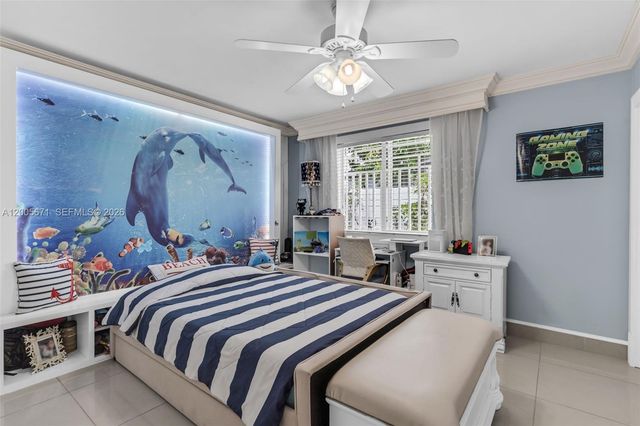 17932 NW 78th Ave, Hialeah, FL 33015