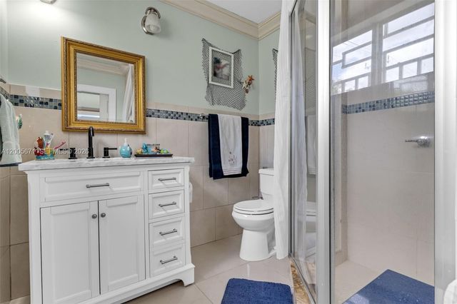 17932 NW 78th Ave, Hialeah, FL 33015