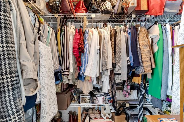 17932 NW 78th Ave, Hialeah, FL 33015