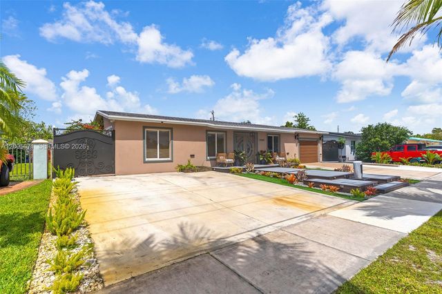 17932 NW 78th Ave, Hialeah, FL 33015