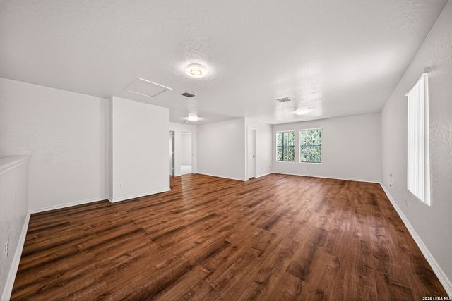 413 HINGE FLS, Cibolo, TX 78108