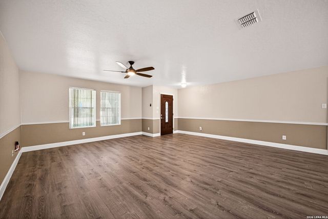 413 HINGE FLS, Cibolo, TX 78108