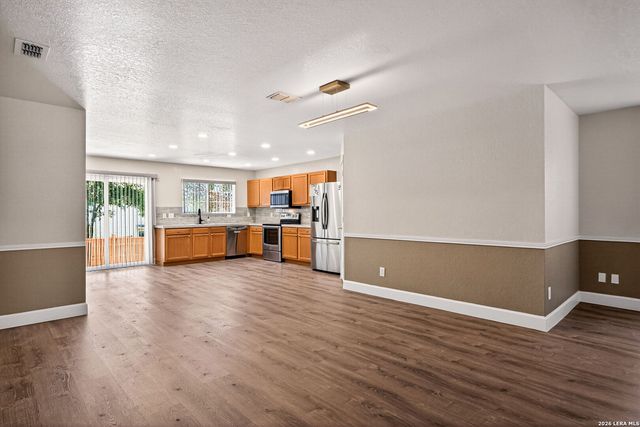 413 HINGE FLS, Cibolo, TX 78108