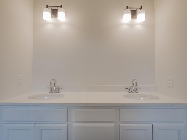 5857 W 136th Avenue, Cedar Lake, IN 46303