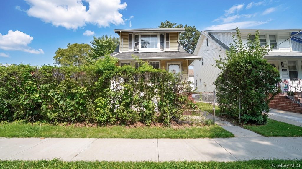 9221 Winchester Boulevard, Queens Village, NY 11428 — exterior